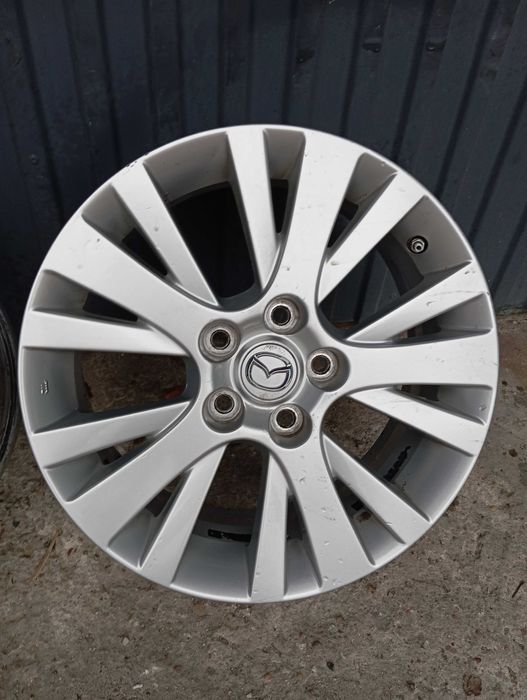 Felgi aluminiowe 17'' Hyundai i30 Mazda 3 Kia Ceed 7J 5x114,3 ET60