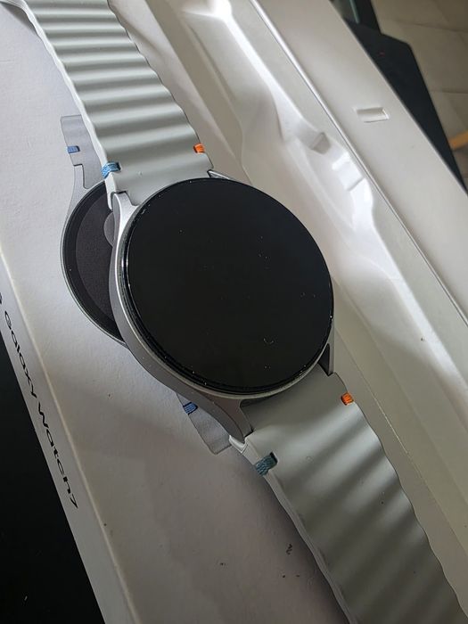 Galaxy Watch 7 (44mm) + Extras