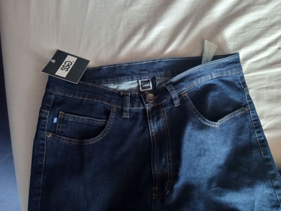 Nowe spodnie SSG Jeansowe   Rozmiar M  Jeans