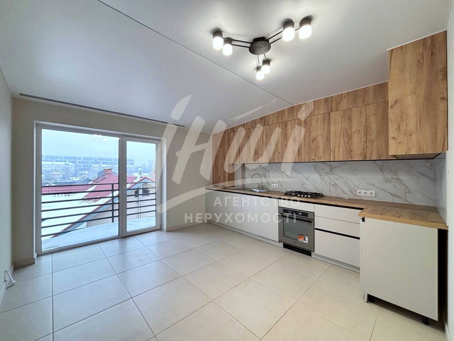 Центр міста | 2-х кімнатна квартира з ремонтом. Постанова\євідновлення