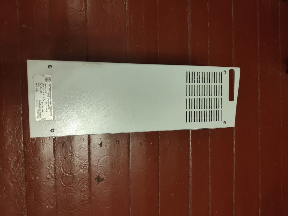 Безшумный инвертор 4.5кW   24V.