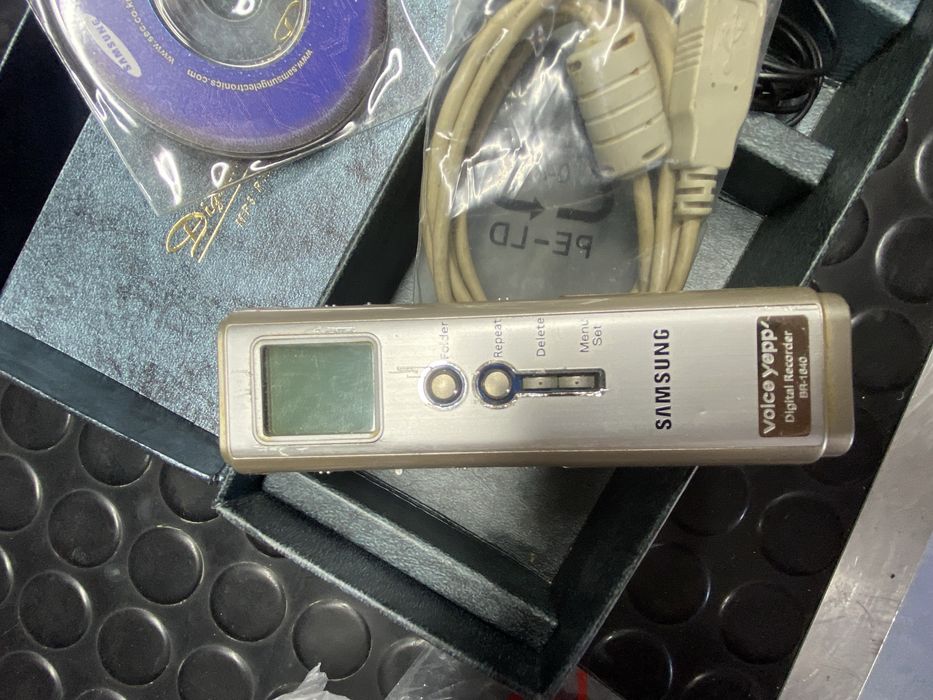 цифровой диктофон Samsung BR-1640 Voice Yepp