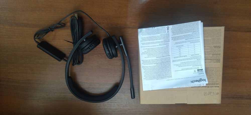 Гарнітура Logitech USB Headset stereo H570e