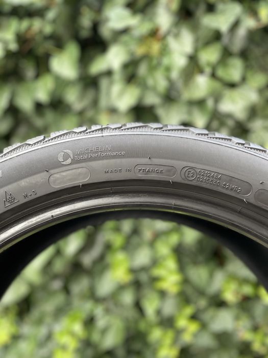 245/45 R19 Michelin Pilot Alpin PA5
