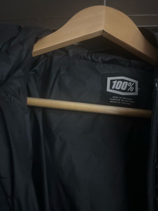 Blusao em bom estado tamnho S Marca 100%