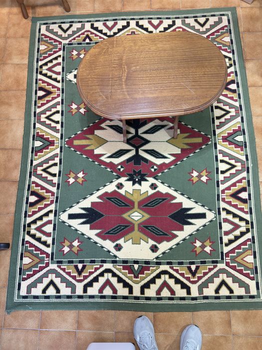 Sala completa pouco usada