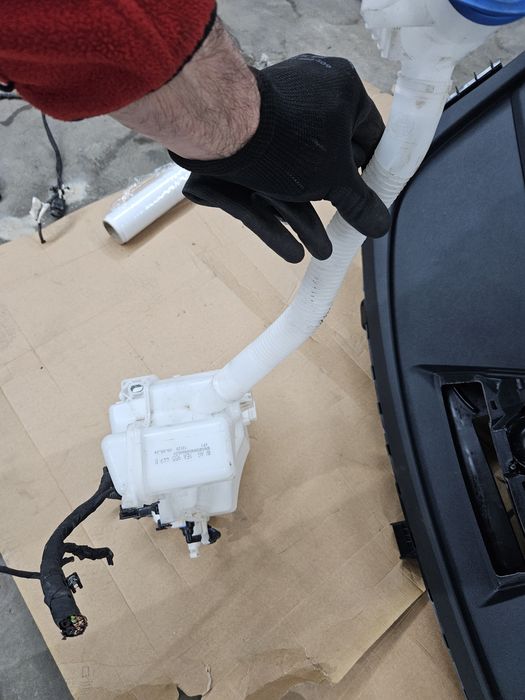 Бачок омивача 1EA955449B Audi q4 e-tron