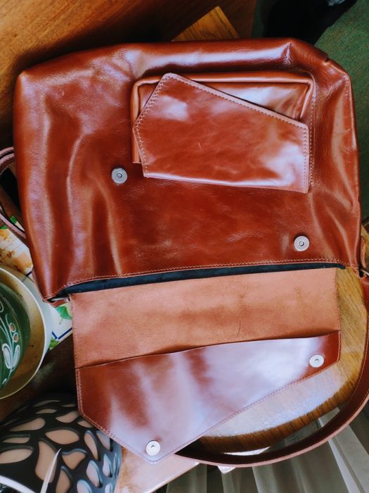 Сумка шкіряна жіноча на плече.