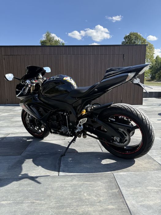 Suzuki Gsx-R 600 K7 sportowy wydech^niski przebieg