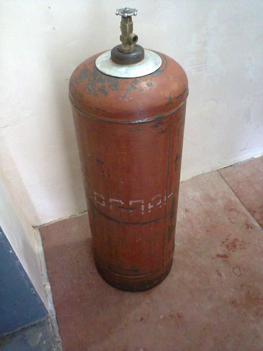 продам  полный пропановый баллон   50 литров