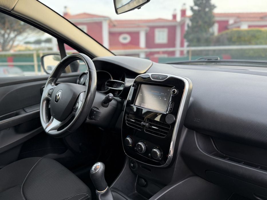 Renault Clio 0.9 TCe Sport Tourer - 140.000km