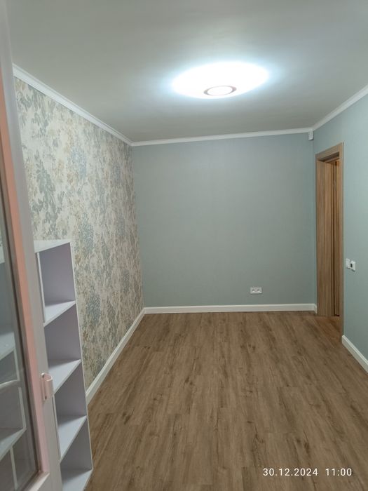 Квартира 4 комнатная  100м.кв. новый ремонт мебель техника