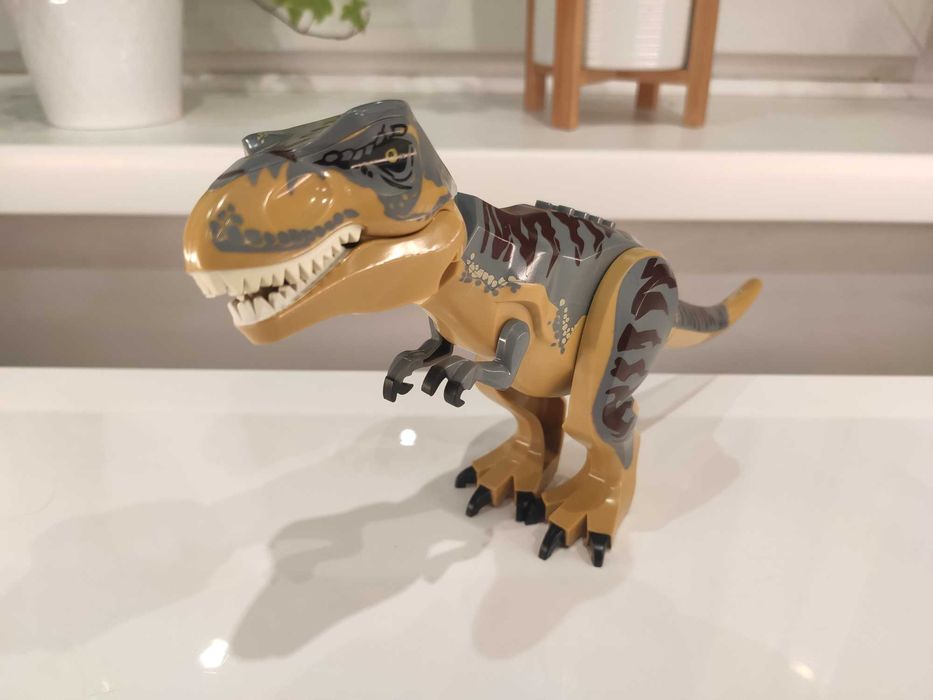 Dinozaur tyranozaur dinosaur nowy szary