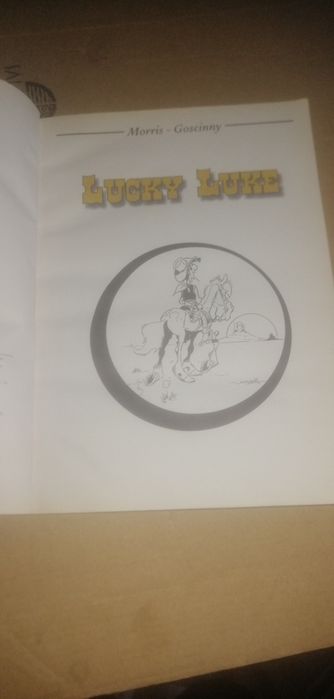 Livro de banda desenhada