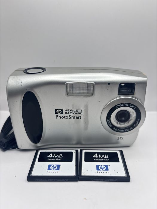 Фотоаппарат цифровий  Hewlett-Packard hp215