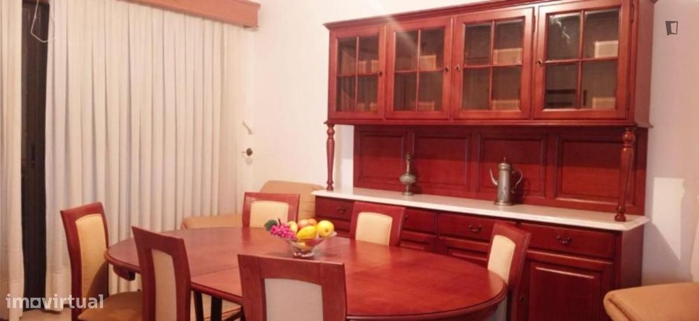 Casa com 3 quartos - localizado em Braganca