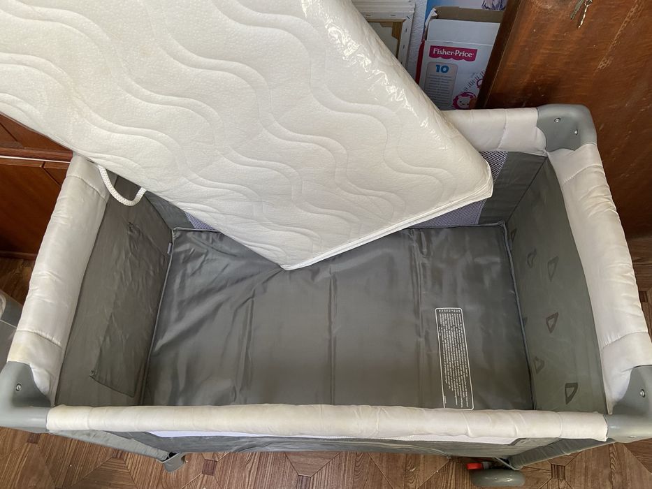 Mini berço de viagem