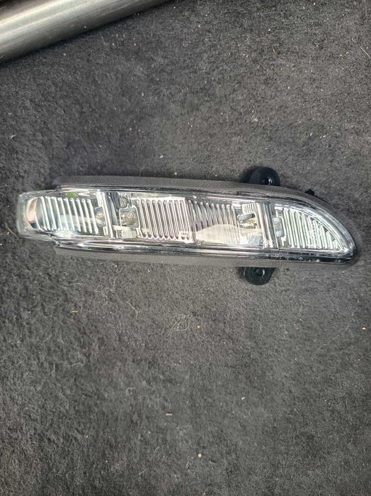 Par de piscas, Mercedes w 211 novas.