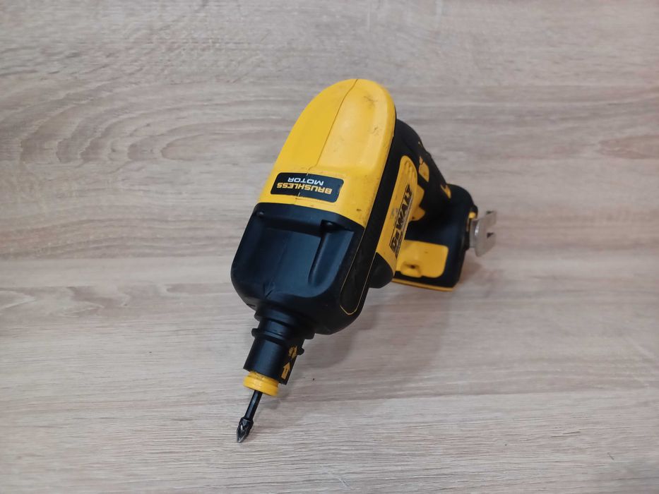 Wkrętarka do płyt G-K DeWalt 18 V DCF620 2022r Body Stan BDB Okazja!