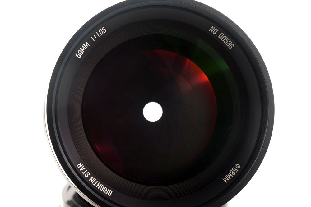Об'єктив Brightin Star 50mm f/1.05 MF байонет Sony FE