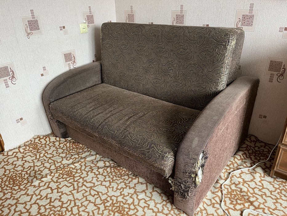 Розкладний полуторний диван