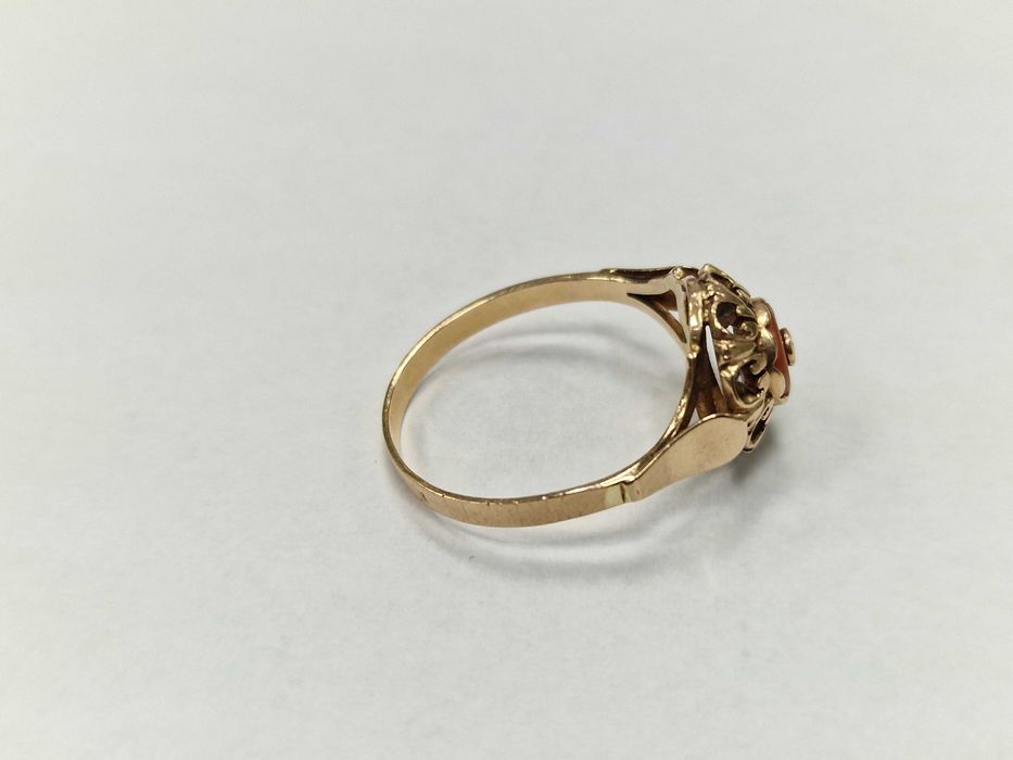 1963-86! Złoty pierścionek/ 585/ 3.51 gram/ R22/ Koral naturalny