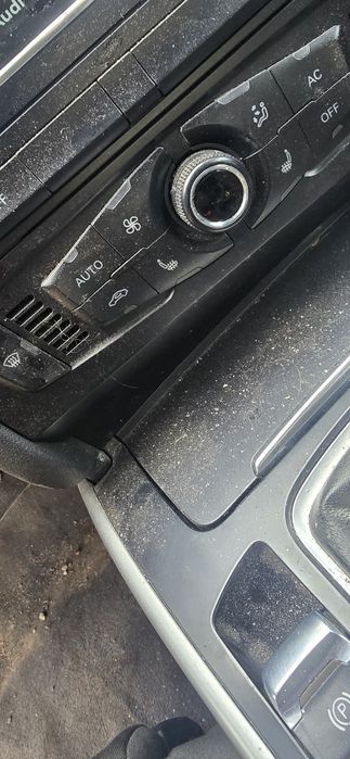 Fotele przednie Audi A4 B8 07-11 grzane szkocka krata Europa