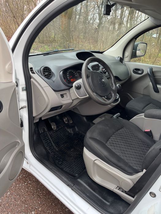 Рено кенго пасажир