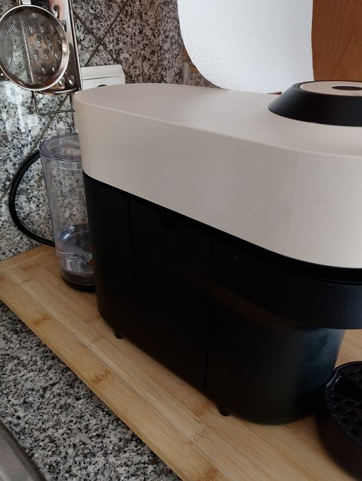 Máquina de café Nespresso Vertuo