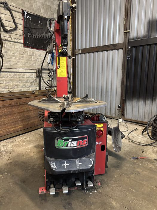 Zestaw wulkanizacij :montażownica i wyważarka