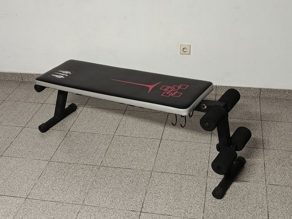 Banco de Musculação e Abdominais Newfit c/ almofada Scott