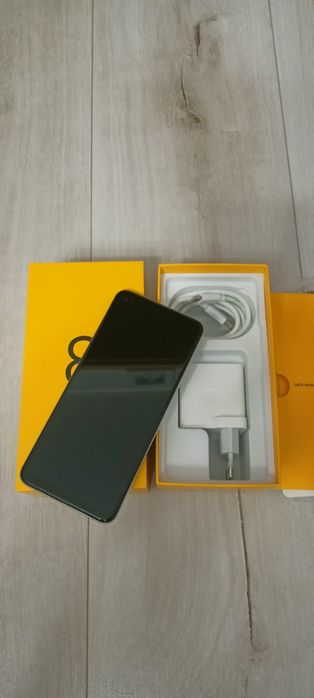 Realme 8 w bardzo dobrym stanie.