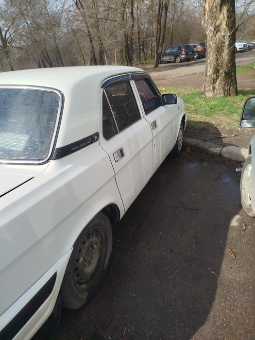 Автомобиль Волга 3110