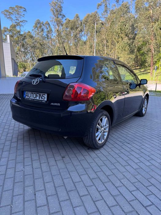 Vende-se Toyota Auris - 2009