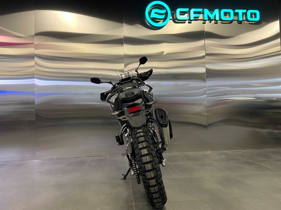 Мотоцикл CFMOTO 450MT