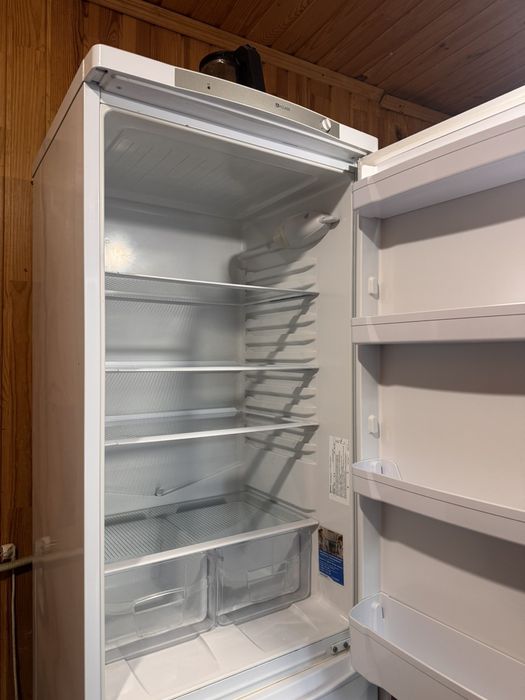 Холодильник INDESIT