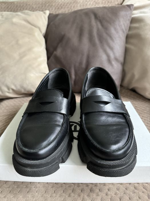 Продам Лофери шкіряні 23 см