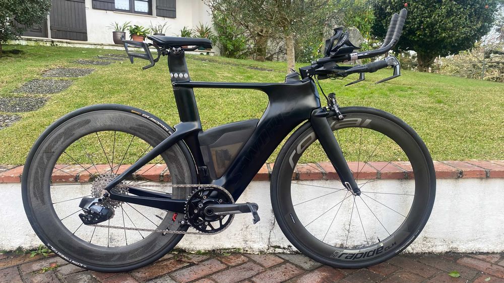 S‑Works Shiv S 2018 – SRAM Rival AXS, Quarq, Roval + Zipp