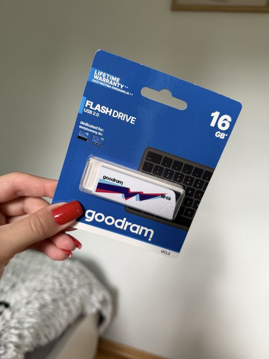 Pendrive Goodram 16GB nowy