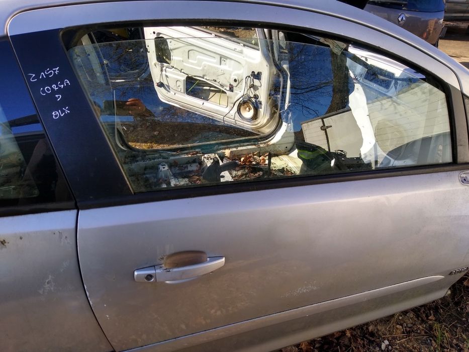 Drzwi prawe przód opel corsa d 3d z157 podnośnik