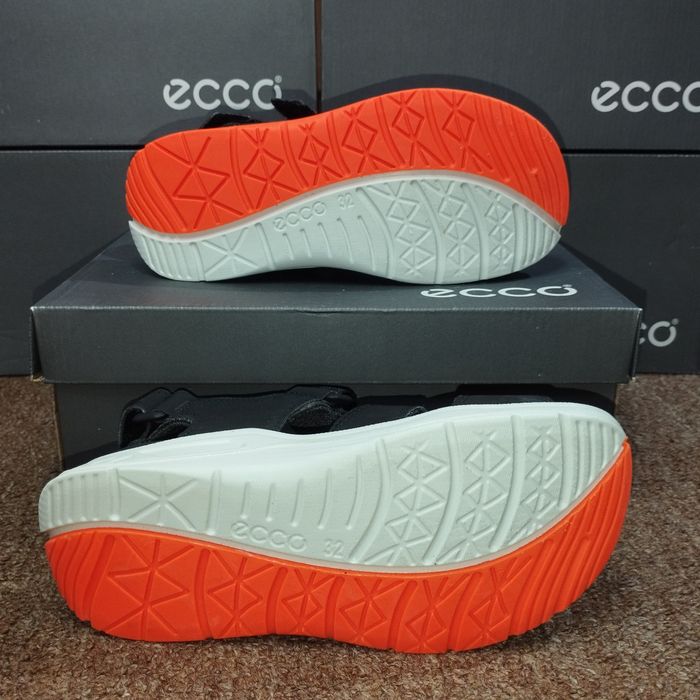 27,30,33,35.Босоніжки Ecco X-Trinsic K 71063205001