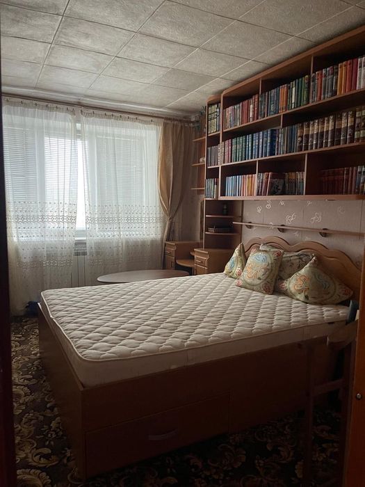 Квартира 3-кімнатна (район АТБ, стоматології дента люкс)