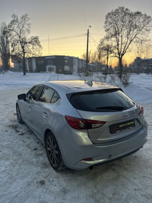 Пропонуємо авто в оренду Мазду 3 2017року,під виплату