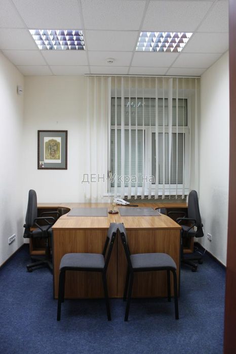 Печерськ. Офіс 110 кв.м на вул. Алмазова 1