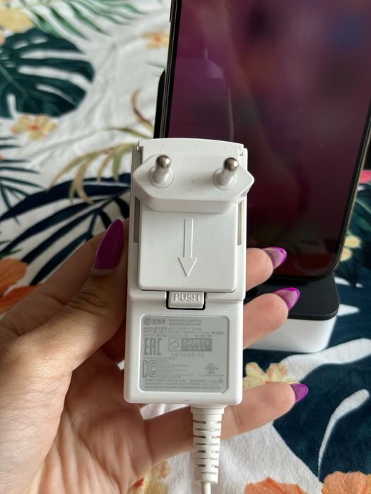 Base de Carregamento Belkin PowerHouse para Apple iPhone e Apple Watch