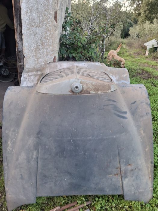 Capo de mercedes antigo