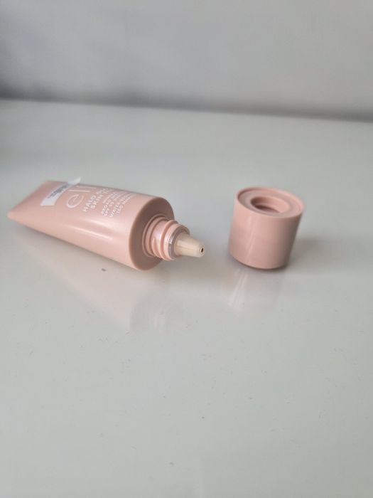 Halo Glow Skin tint SPF 50, e.l.f odcień 4 30 ml