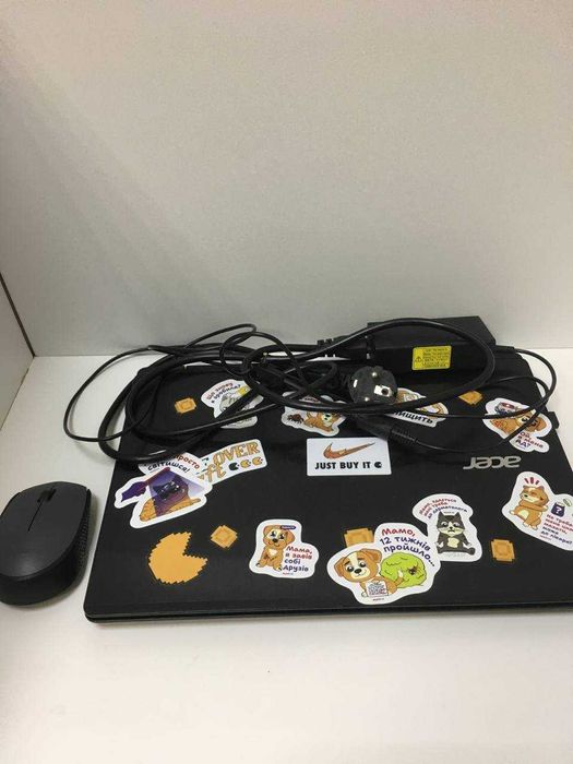 Ноутбук Acer V3-372-P7W0