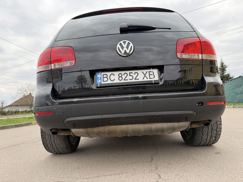 Volkswagen Touareg Гарний стан