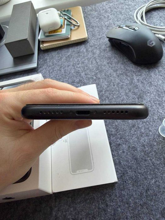 iPhone XR 64GB Black (Ідеальний стан, ПОВНИЙ КОМПЛЕКТ, не розбирався)